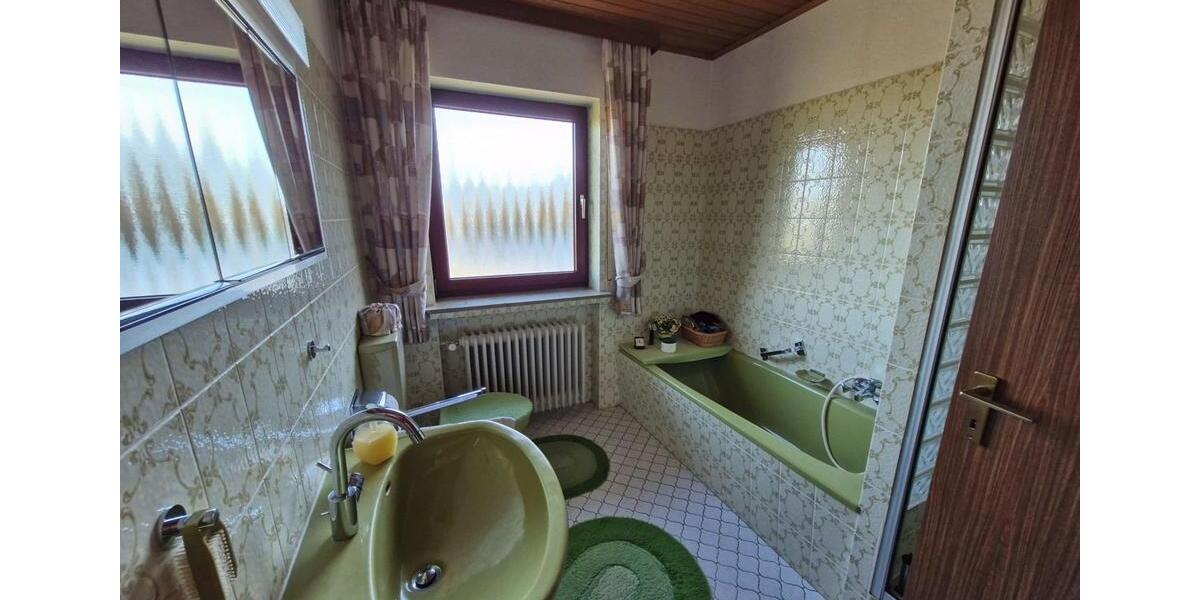 Einfamilienhaus Horn-Bad Meinberg Bad Meinberg - 9 Zimmer, 210 m&sup2;, 347.900&euro; | Angebot:27618034