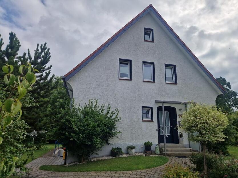 Schönes Haus in bester Wohnlage (Ein- oder Zwei-Familienhaus)
