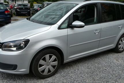 VW Touran 200.000 km 5.555 &euro; Paderborn 33100