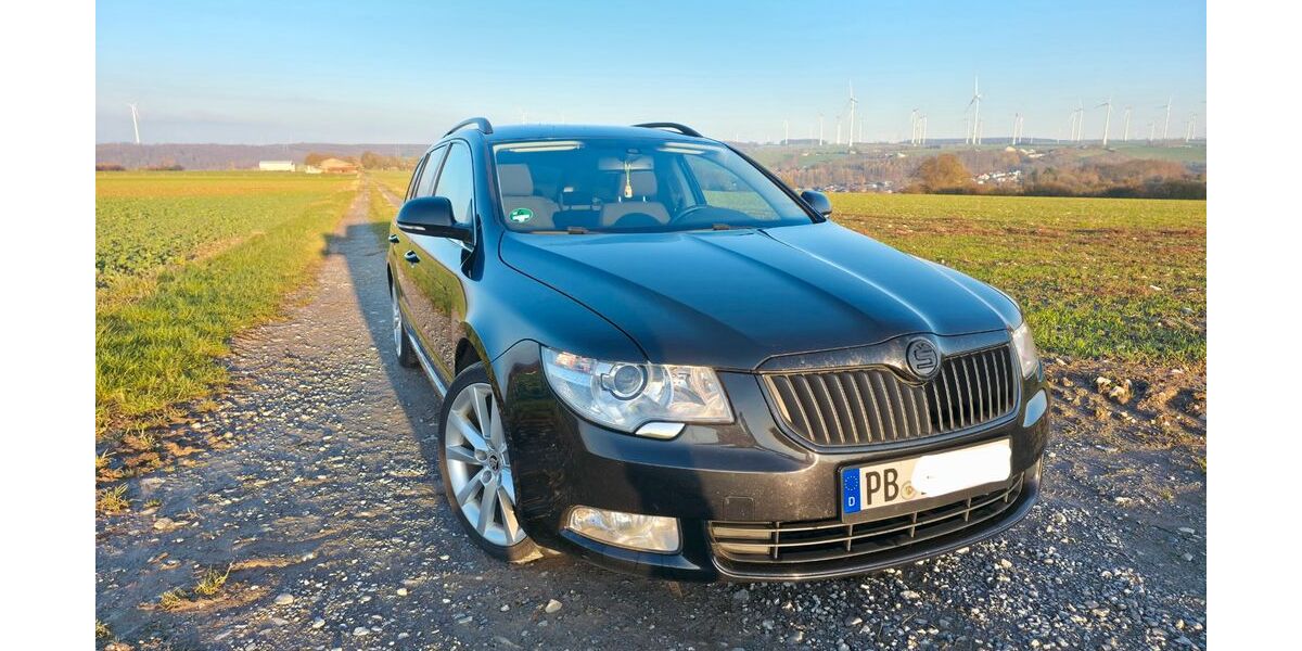 Skoda Superb 176.000 km 9.499 € Paderborn 33102