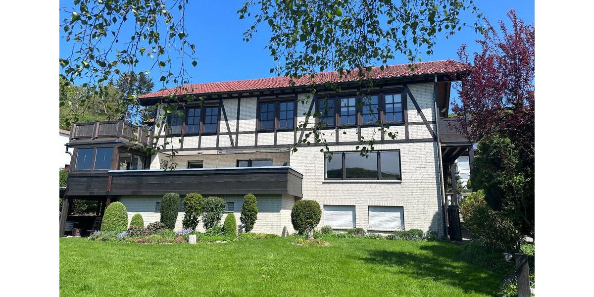 Villa Bad Driburg - 12 Zimmer, 430 m&sup2;, 698.000&euro; | Angebot:22989078