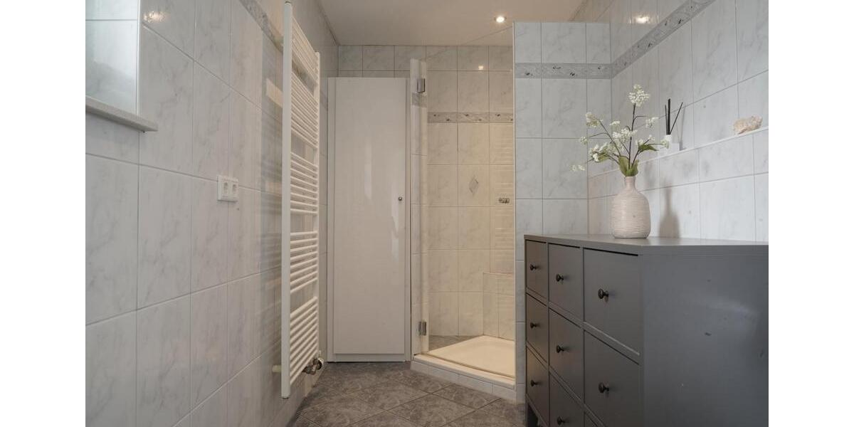 Doppelhaushälfte Oerlinghausen - 5 Zimmer, 167 m&sup2;, 439.000&euro; | Angebot:26603001