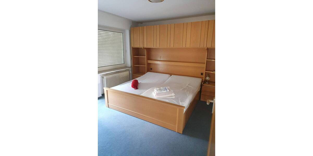 Einfamilienhaus Detmold Heiligenkirchen - 1 Zimmer, 209 m&sup2;, 250.000&euro; | Angebot:25700168