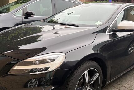 Volvo V40 103.500 km 15.999 &euro; Augustdorf 32832