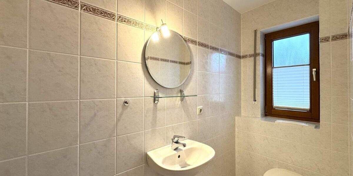 Etagenwohnung Oerlinghausen Lipperreihe - 3 Zimmer, 122 m&sup2;, 299.000&euro; | Angebot:25743886