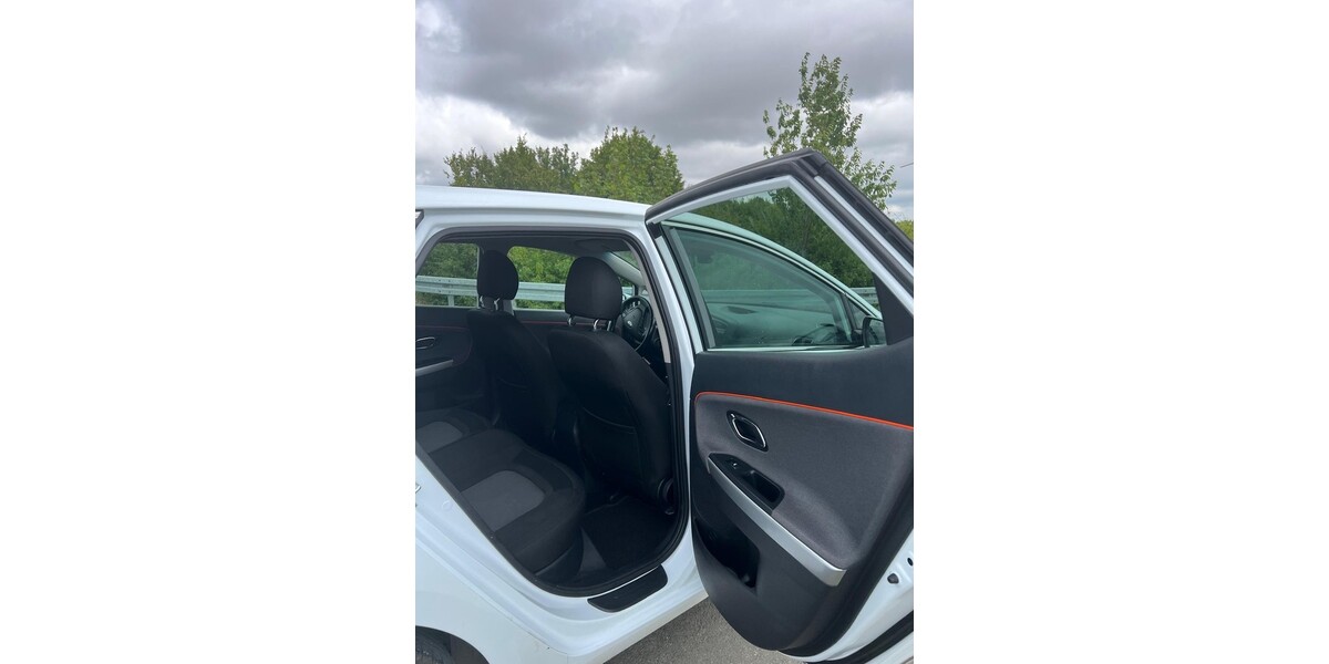 Kia ceed 201.000 km 5.099 € Paderborn 33104