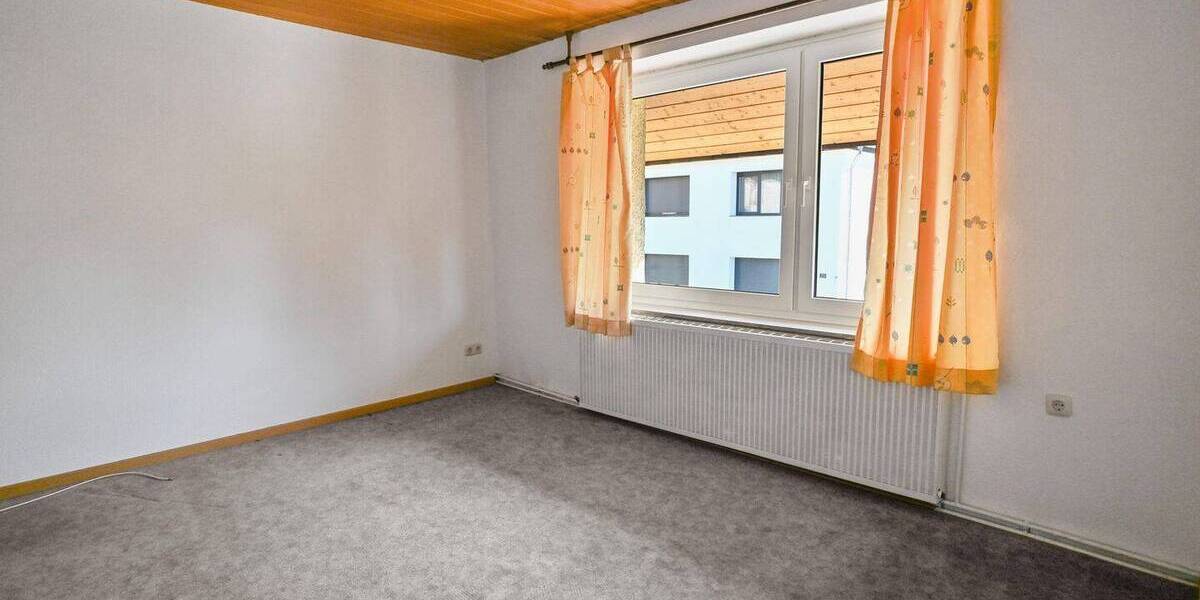 Einfamilienhaus Oerlinghausen - 8 Zimmer, 133 m&sup2;, 265.000&euro; | Angebot:26644191