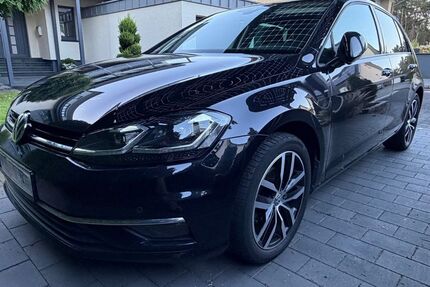 VW Golf 129.000 km 13.870 &euro; Bad Wünnenberg 33181