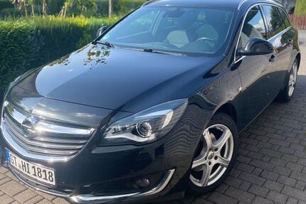 Opel Insignia 194.000 km 7.900 &euro; Schloß Holte-Stukenbrock 33758