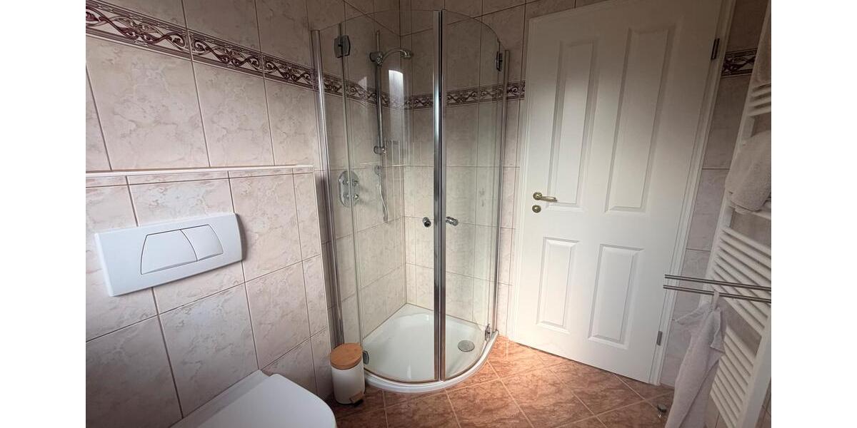 Einfamilienhaus Nieheim - 8 Zimmer, 190 m&sup2;, 420.000&euro; | Angebot:27537380
