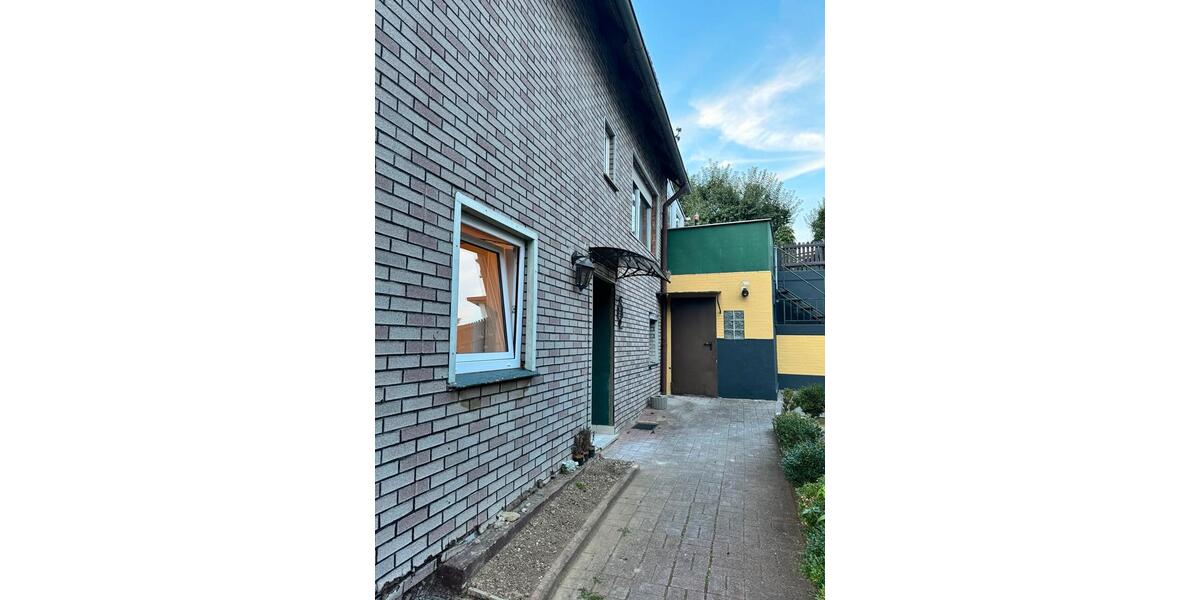 Einfamilienhaus Nieheim - 6 Zimmer, 160 m&sup2;, 115.000&euro; | Angebot:26939542