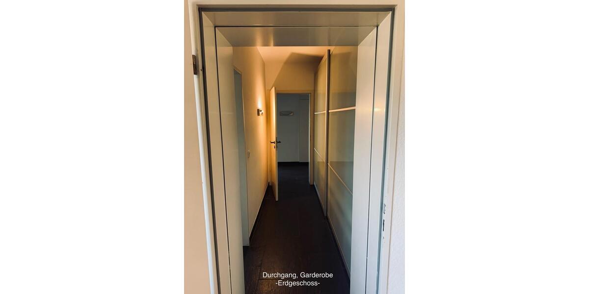 Einfamilienhaus Paderborn Elsen - 7 Zimmer, 260 m&sup2;, 2.250&euro; | Angebot:27618823