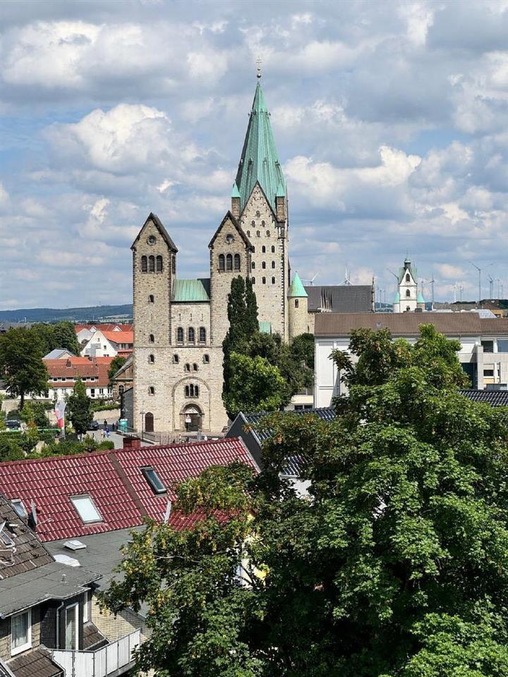 2-Zimmer-Penthouse mit Aufzug & Dachterrasse - mitten in Paderborn