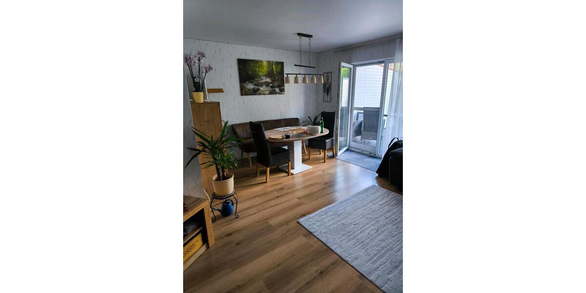 Erdgeschoßwohnung Schlangen - 3 Zimmer, 100 m&sup2;, 289.000&euro; | Angebot:26819342