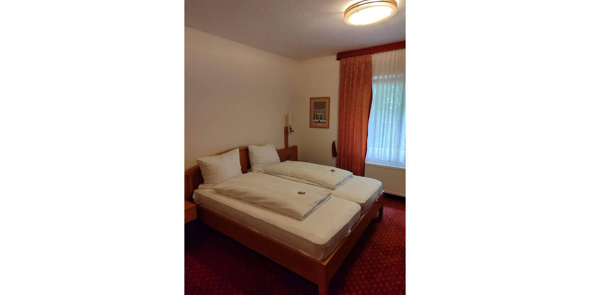 Gewerbeobjekt Nieheim - 1 Zimmer, 650.000&euro; | Angebot:25663409