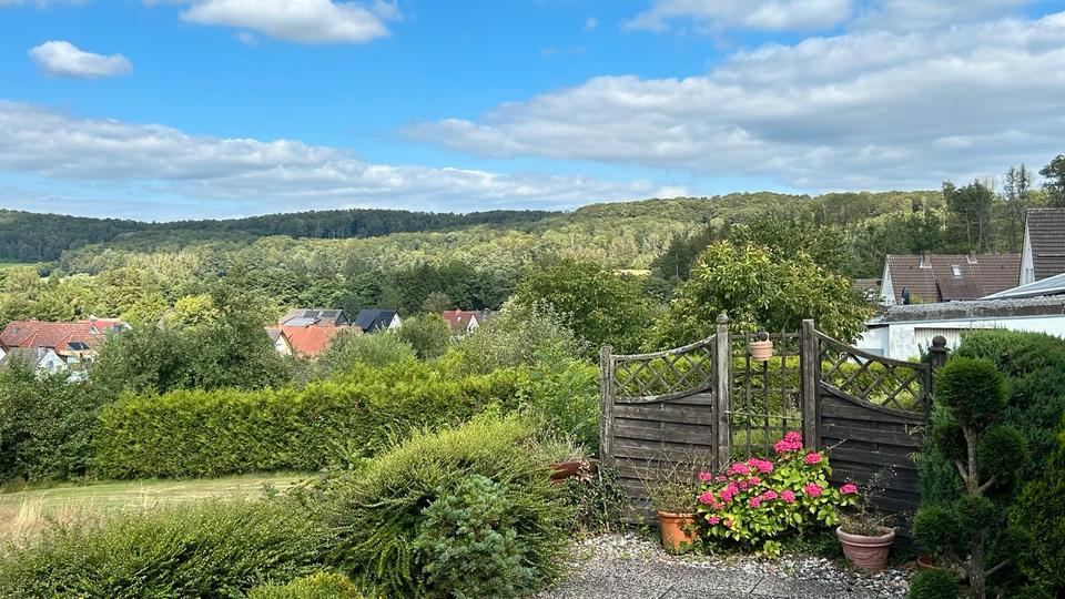 Einfamilienhaus Bad Driburg - 7 Zimmer, 160 m&sup2;, 175.000&euro; | Angebot:27295997