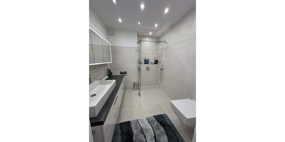 Etagenwohnung Oerlinghausen - 4 Zimmer, 106 m&sup2;, 245.000&euro; | Angebot:25722742