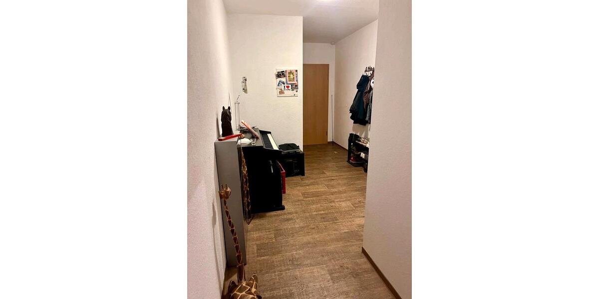 Etagenwohnung Schlangen - 2 Zimmer, 60 m&sup2;, 500&euro; | Angebot:27590845