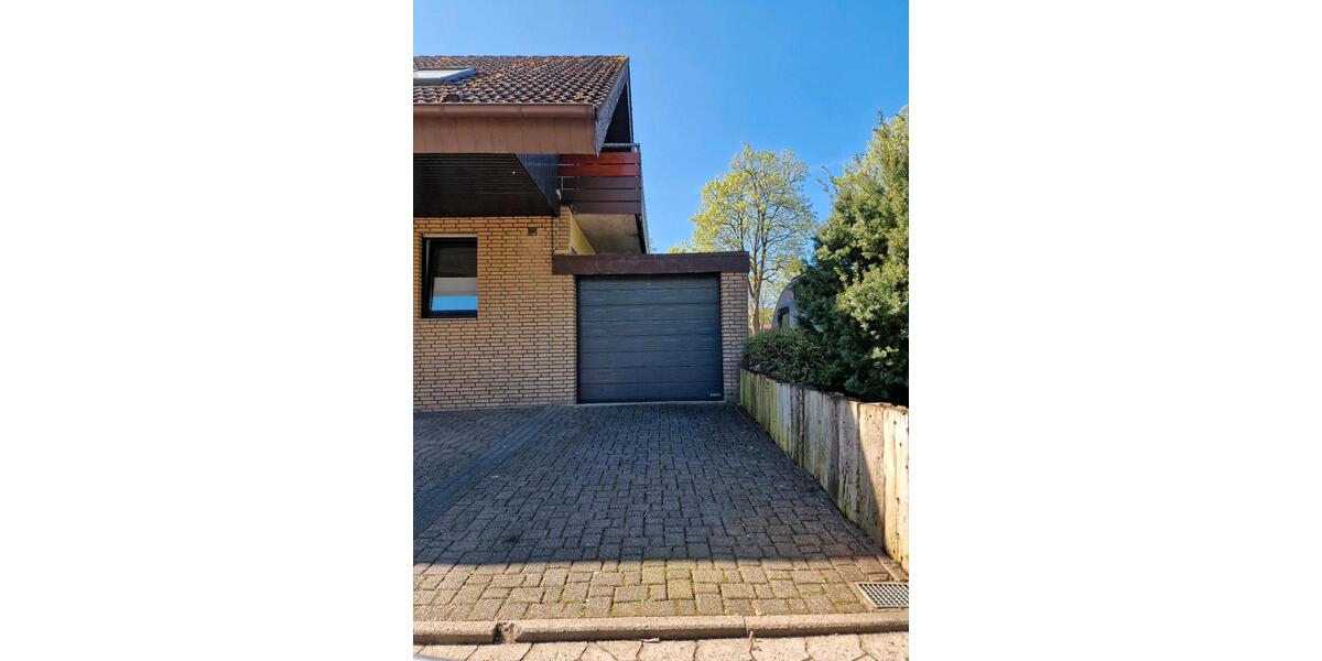 Dachgeschoßwohnung Oerlinghausen - 3 Zimmer, 74 m&sup2;, 198.500&euro; | Angebot:26549442