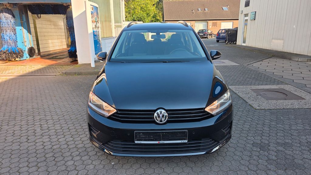 VW Golf Sportsvan 75.000 km 9.900 &euro; Salzkotten 33154