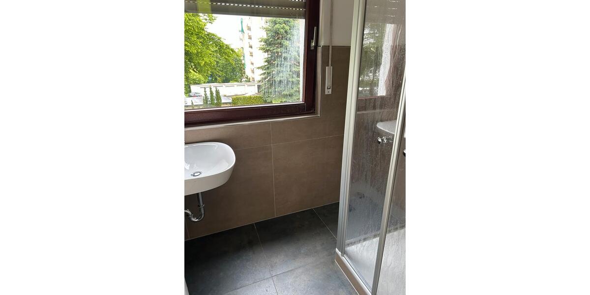 Erdgeschoßwohnung Detmold - 3 Zimmer, 73 m&sup2;, 650&euro; | Angebot:26638428
