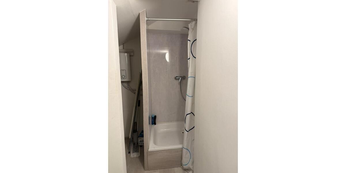 Dachgeschoßwohnung Horn-Bad Meinberg Bad Meinberg - 2 Zimmer, 40 m&sup2;, 380&euro; | Angebot:26337249