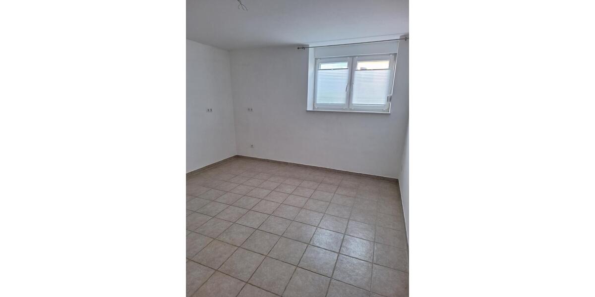 Etagenwohnung Paderborn Neuenbeken - 2 Zimmer, 60 m&sup2;, 420&euro; | Angebot:25402741