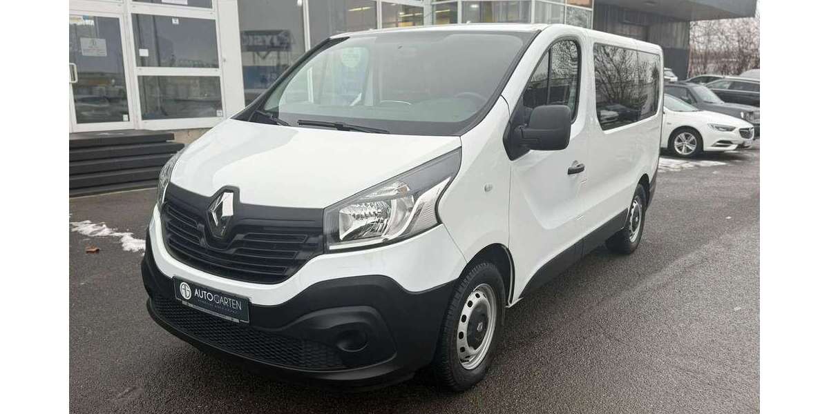 Renault Trafic 67.000 km 22.950 &euro; Paderborn 33106