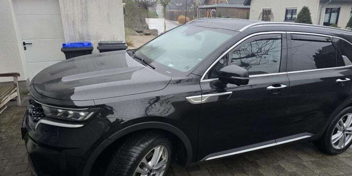 Kia Sorento 49.000 km 36.999 &euro; Paderborn 33100