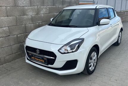 Suzuki Swift 34.622 km 11.999 &euro; Detmold 32760