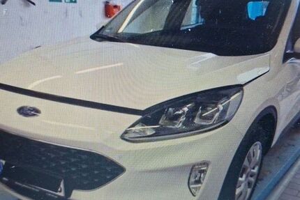 Ford Kuga 47.652 km 17.999 &euro; Detmold 32758