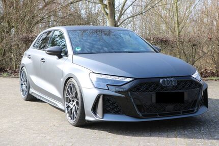 Audi RS3 17.500 km 65.390 &euro; Paderborn 33102