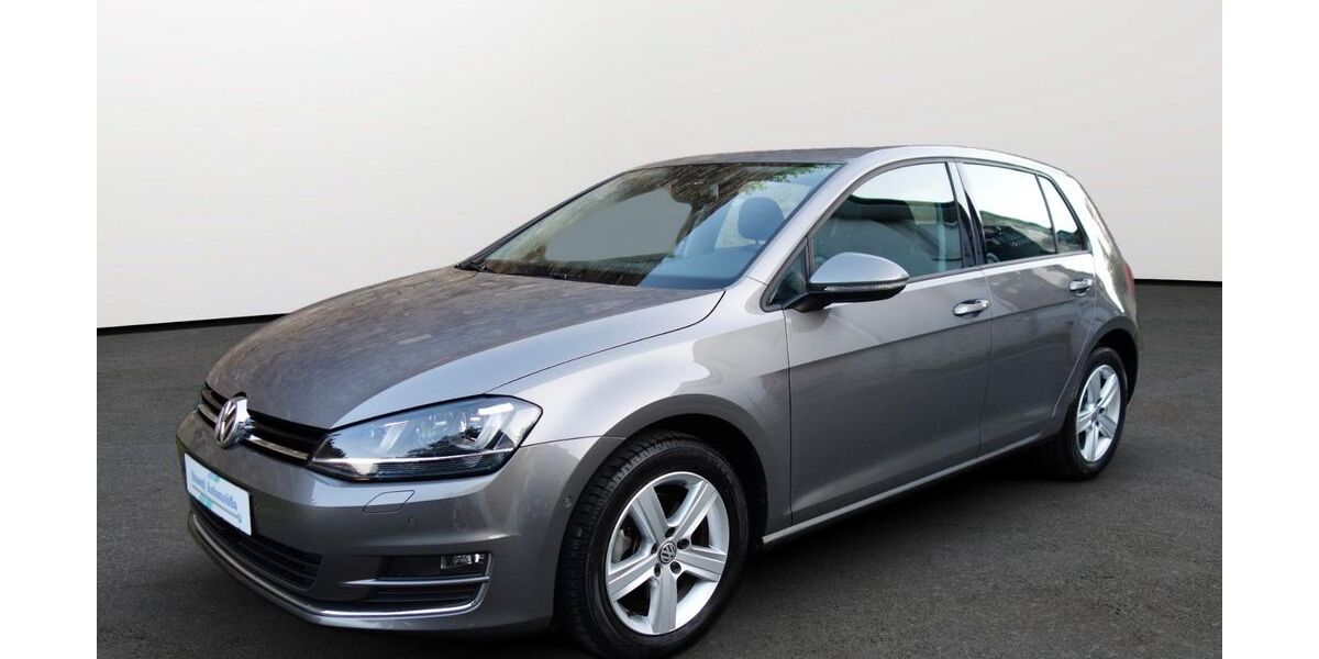VW Golf 50.950 km 15.990 &euro; Geseke 59590