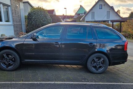 Skoda Octavia 260.000 km 2.900 € Detmold 32760