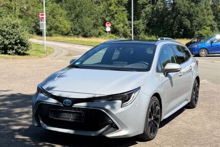 Toyota Corolla 107.000 km 21.900 &euro; Horn-Bad Meinberg 32805