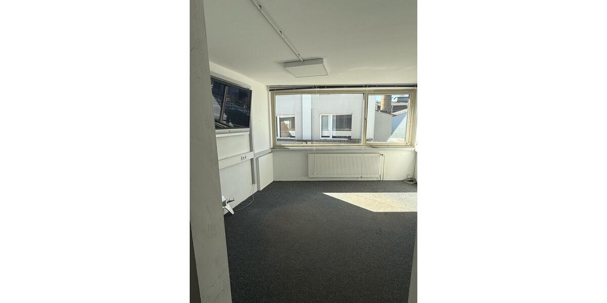 Gewerbeobjekt Detmold Hakedahl - 1.875&euro; | Angebot:25896564