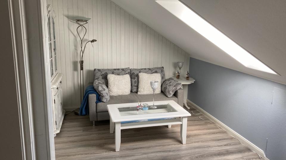 Dachgeschoßwohnung Hövelhof - 2 Zimmer, 55 m&sup2;, 980&euro; | Angebot:26165958