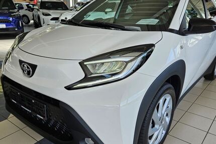 Toyota Aygo (X) 4.860 km 15.690 &euro; Paderborn 33104