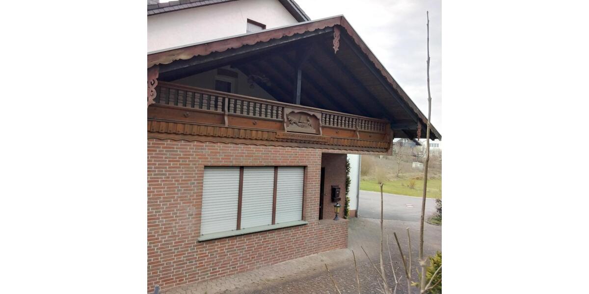 Doppelhaushälfte Brakel - 5 Zimmer, 140 m&sup2;, 175.000&euro; | Angebot:25611965