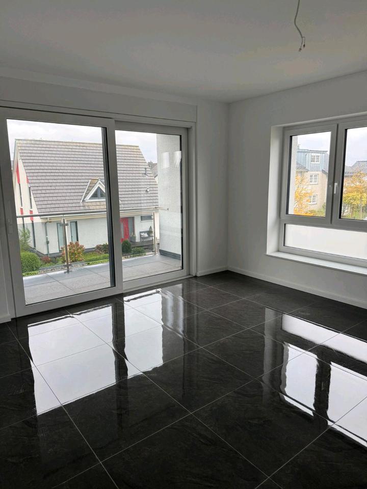 2. Geschosswohnung zu vermieten in Schloss Neuhaus zimmer