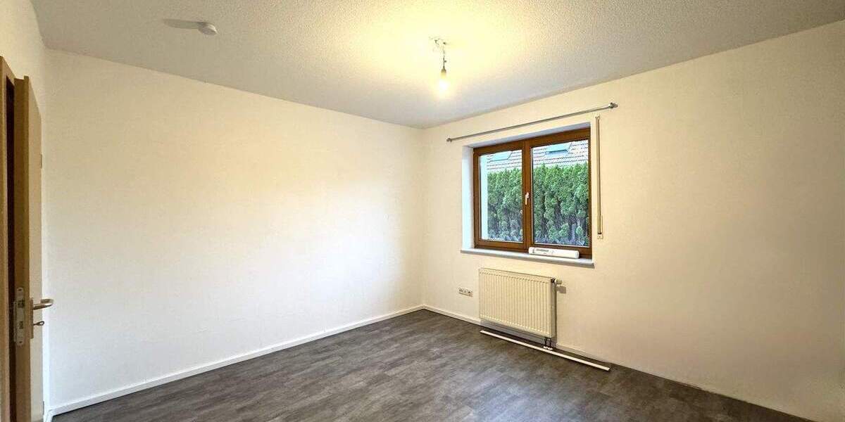 Etagenwohnung Oerlinghausen Lipperreihe - 3 Zimmer, 122 m&sup2;, 299.000&euro; | Angebot:24728557