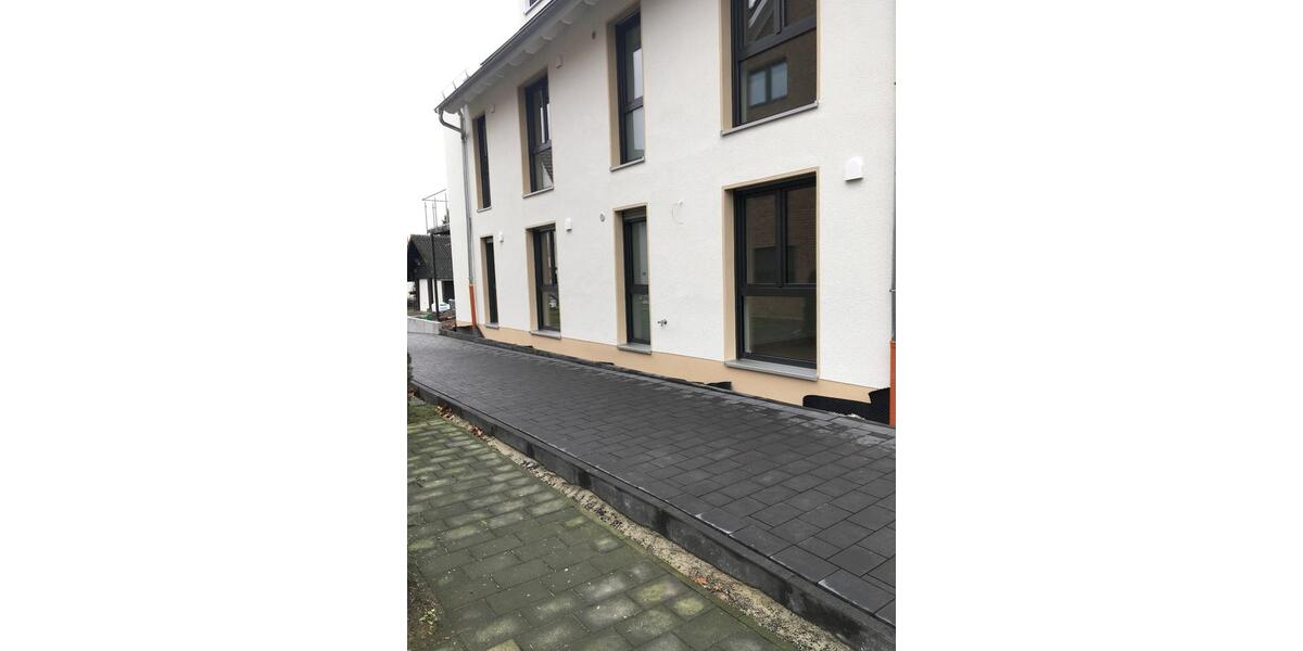 Erdgeschoßwohnung Paderborn Neuenbeken - 3 Zimmer, 80 m&sup2;, 1.046&euro; | Angebot:25790487