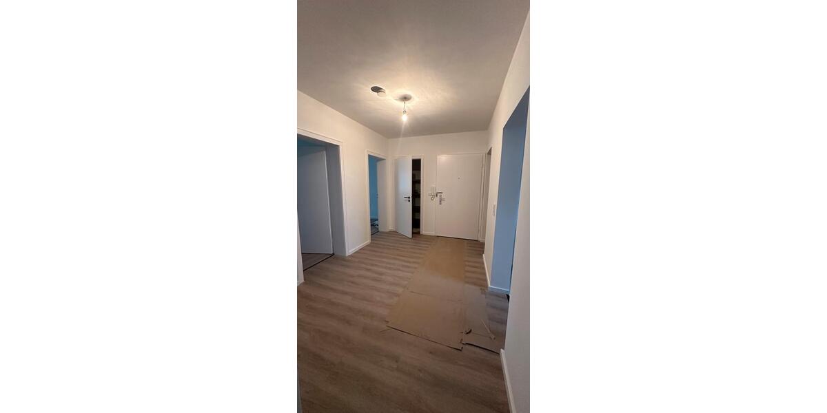 Etagenwohnung Detmold Hakedahl - 4 Zimmer, 85 m&sup2;, 950&euro; | Angebot:25150010