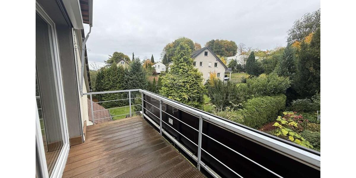 Etagenwohnung Oerlinghausen - 4 Zimmer, 120 m&sup2;, 1.200&euro; | Angebot:23246357