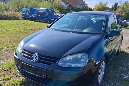VW Golf 178.000 km 1.350 &euro; Paderborn 33100