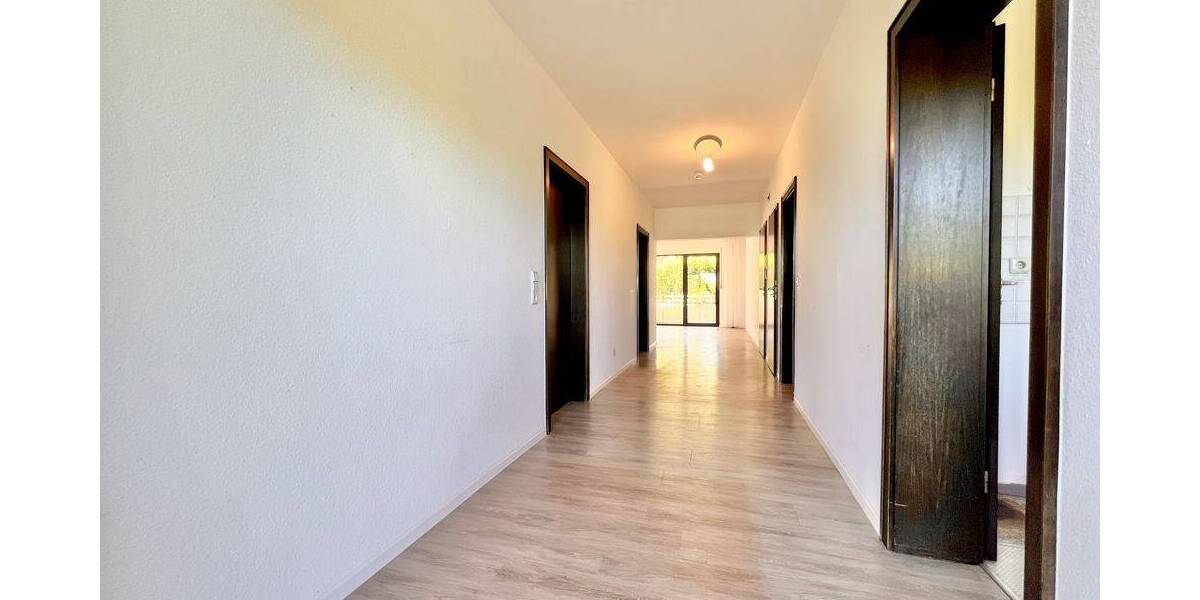 Etagenwohnung Detmold Innenstadt - 3 Zimmer, 75 m&sup2;, 175.000&euro; | Angebot:26909857