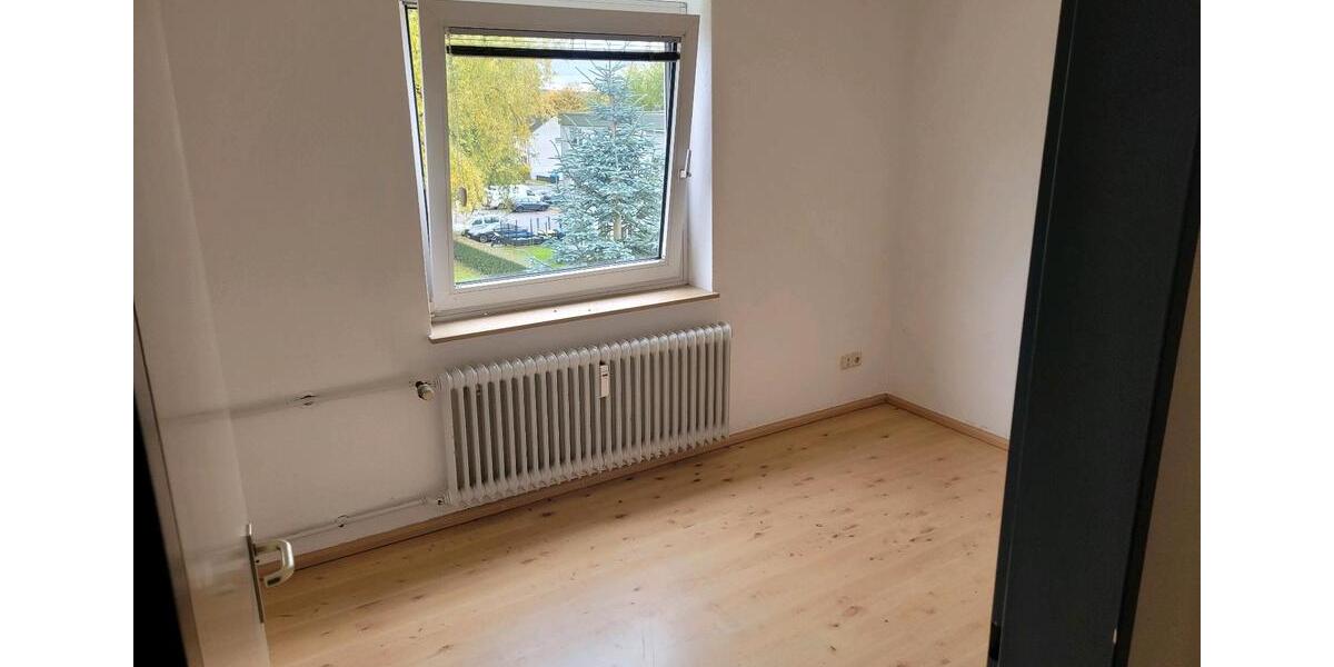 OHNE MAKLER!! Eigentumswohnung 4 Zimmer Küche Bad Gäste WC Balkon 4 zimmer