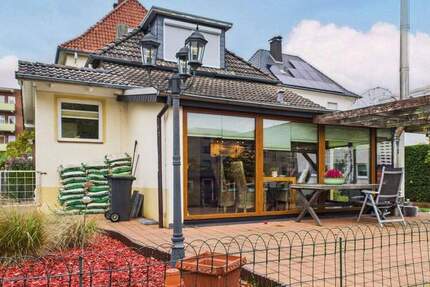 Einfamilienhaus + 3 Familienhaus zu verkaufen! 9 zimmer