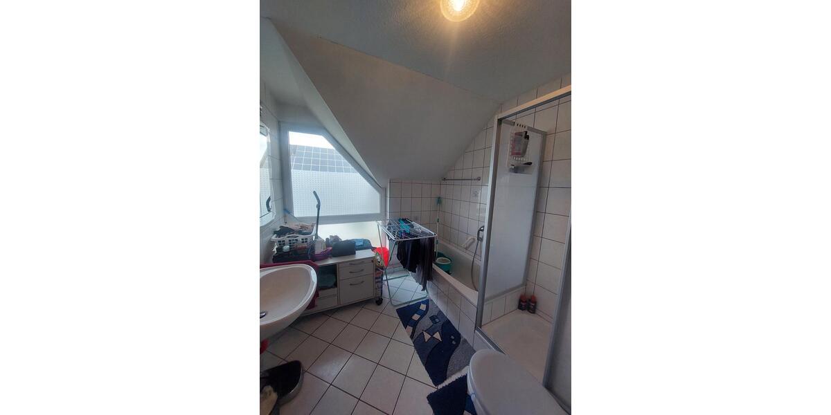 Dachgeschoßwohnung Brakel - 2 Zimmer, 42 m&sup2;, 195&euro; | Angebot:26648380