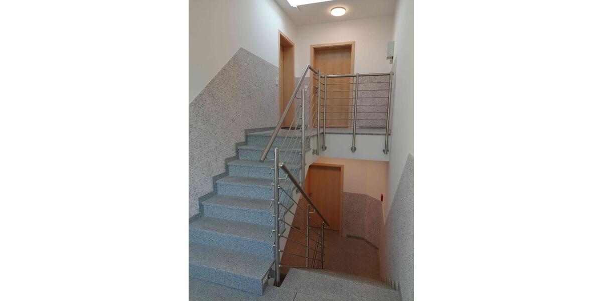 Moderne 2-Zimmer-Wohnung für Singles mit Küchenzeile und Kühlschrank im Herzen von Paderborn 2 zimmer